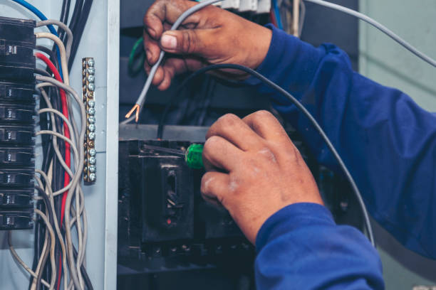 Best Circuit Breaker Repair  in Kenosha, WI